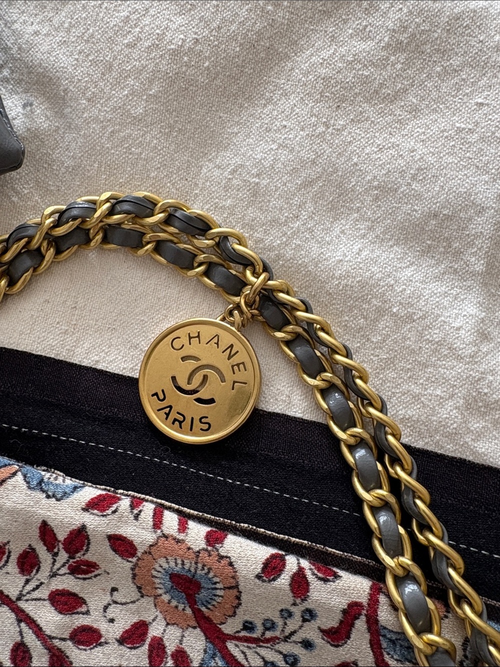 CC 22 like Gray Quilted Leather Shoulder Bag with Gold Chain and Pouch